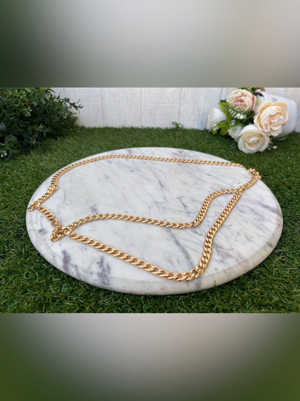 Gold Tone Curb Chain belt/new no brand